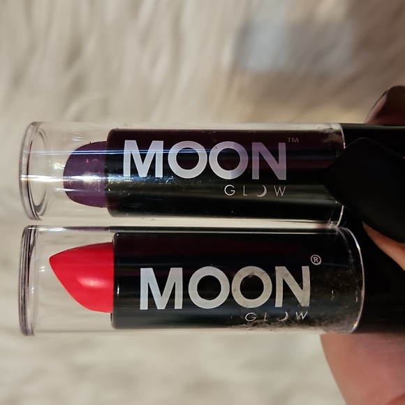 Blacklight Makeup Bundle - Picture 2 of 5